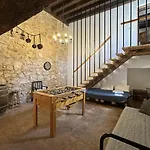 Palacio De Holiday home Velamazan