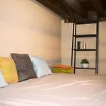 Palacio De Holiday home Velamazan