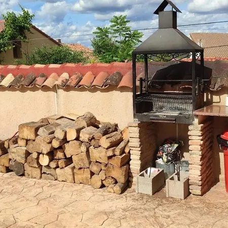 Palacio De Velamazan