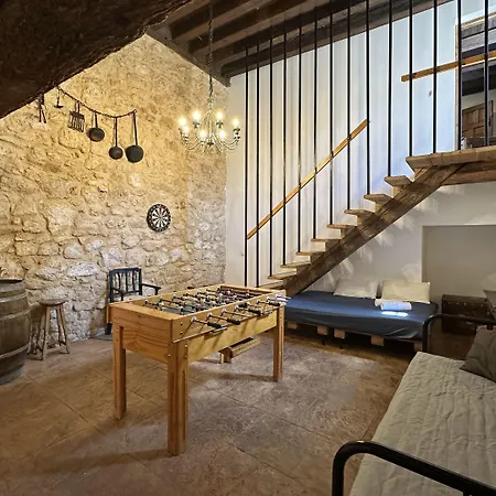 Palacio De Casa vacanze Velamazan