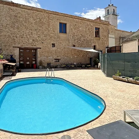 Palacio De Holiday home Velamazan