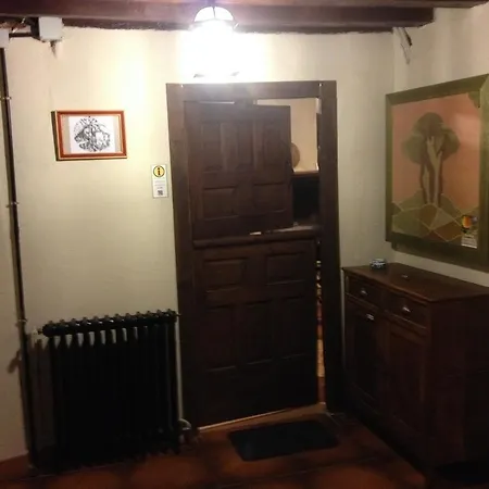 Palacio De Velamazan