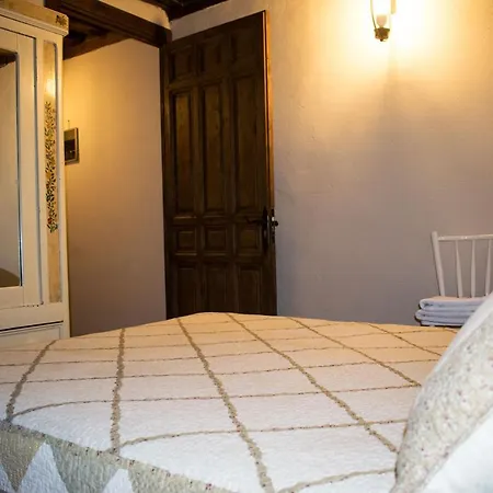 Palacio De Velamazan